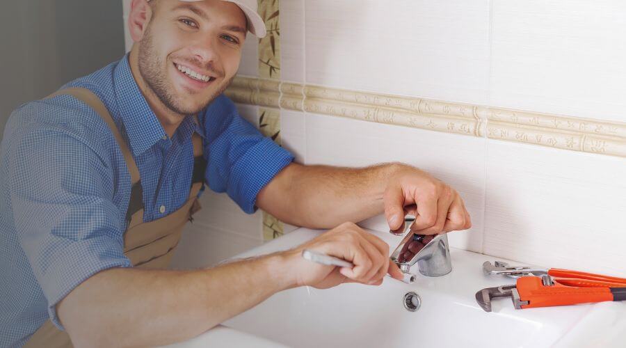 Local water heater installation in Oak Brook, IL